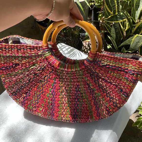 Colorful Straw Handbag - Picture 5 of 9